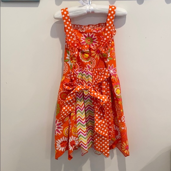 SOLD❗️•ᴛᴏғғᴇᴇ ᴀᴘᴘʟᴇ• Hankerchief Hem Dress - Picture 5 of 6